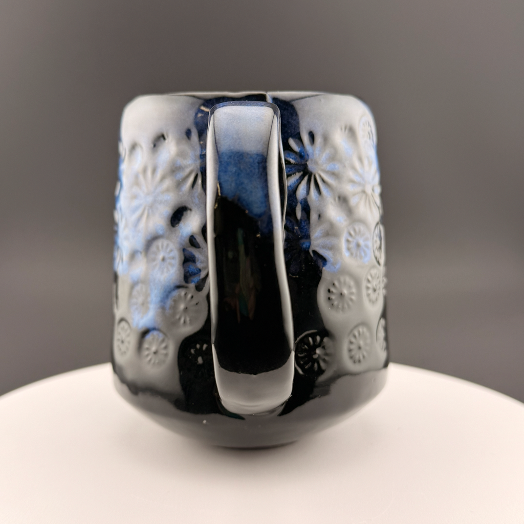 Electric Blue Daisy Mug