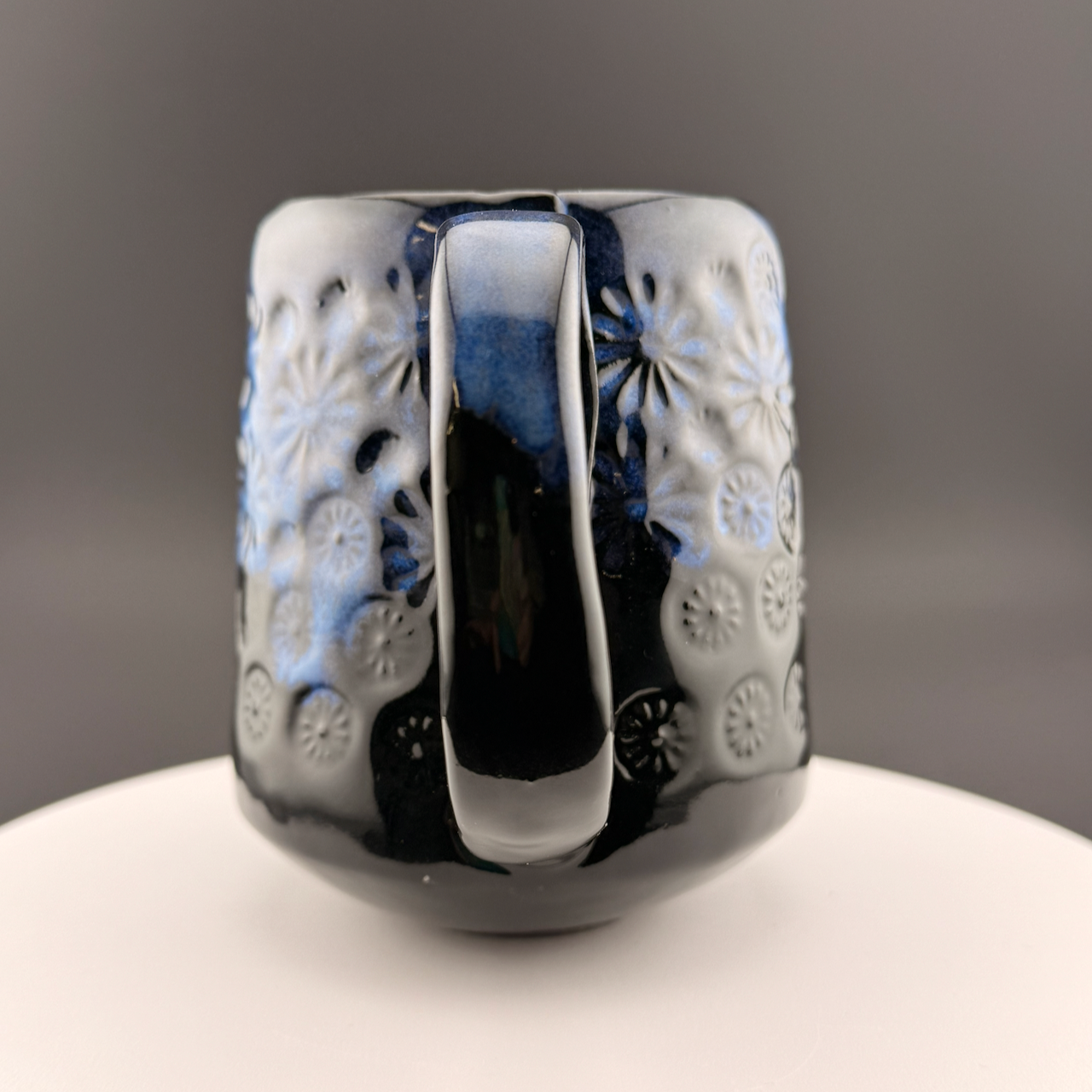 Electric Blue Daisy Mug