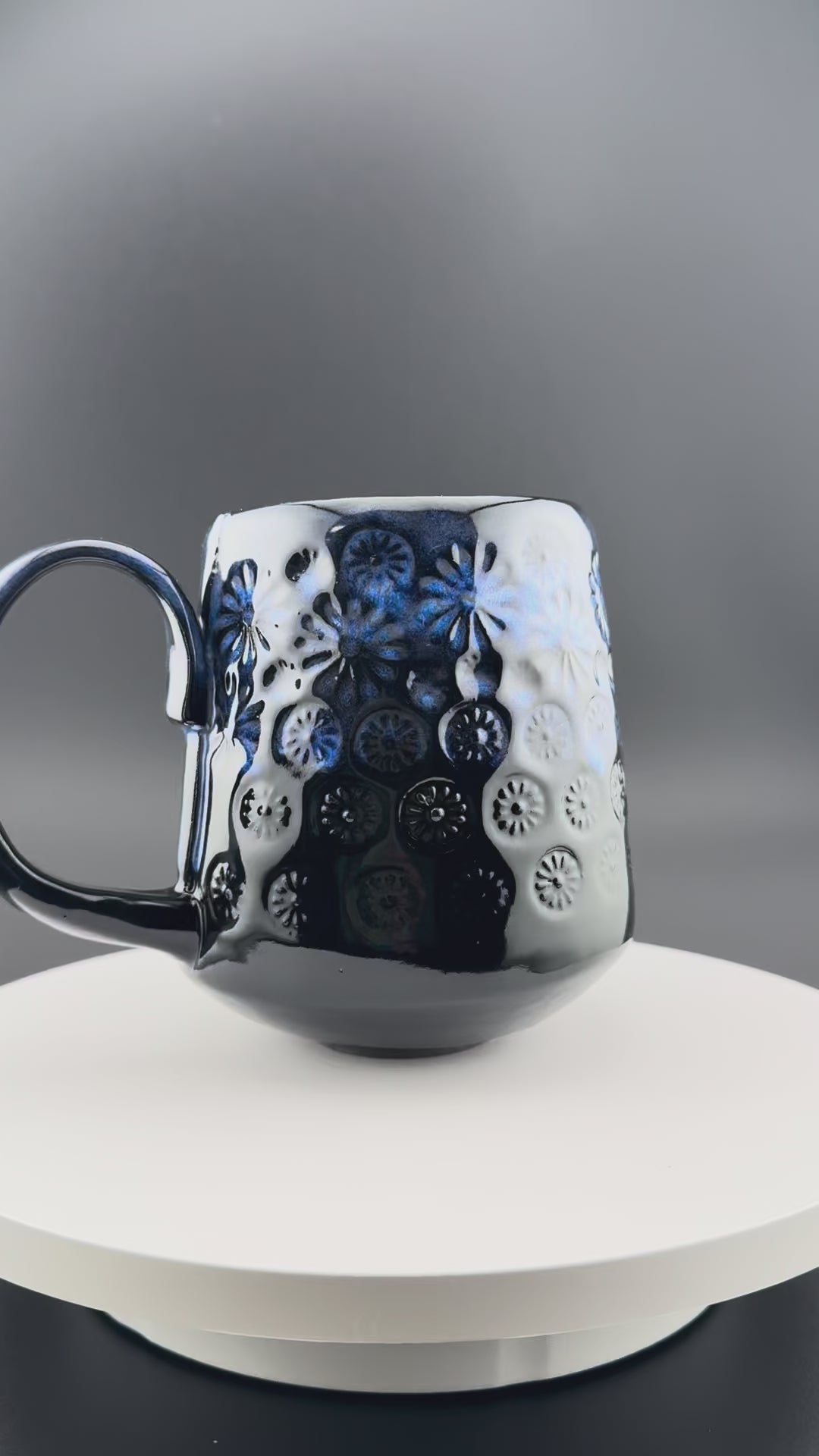 Electric Blue Daisy Mug