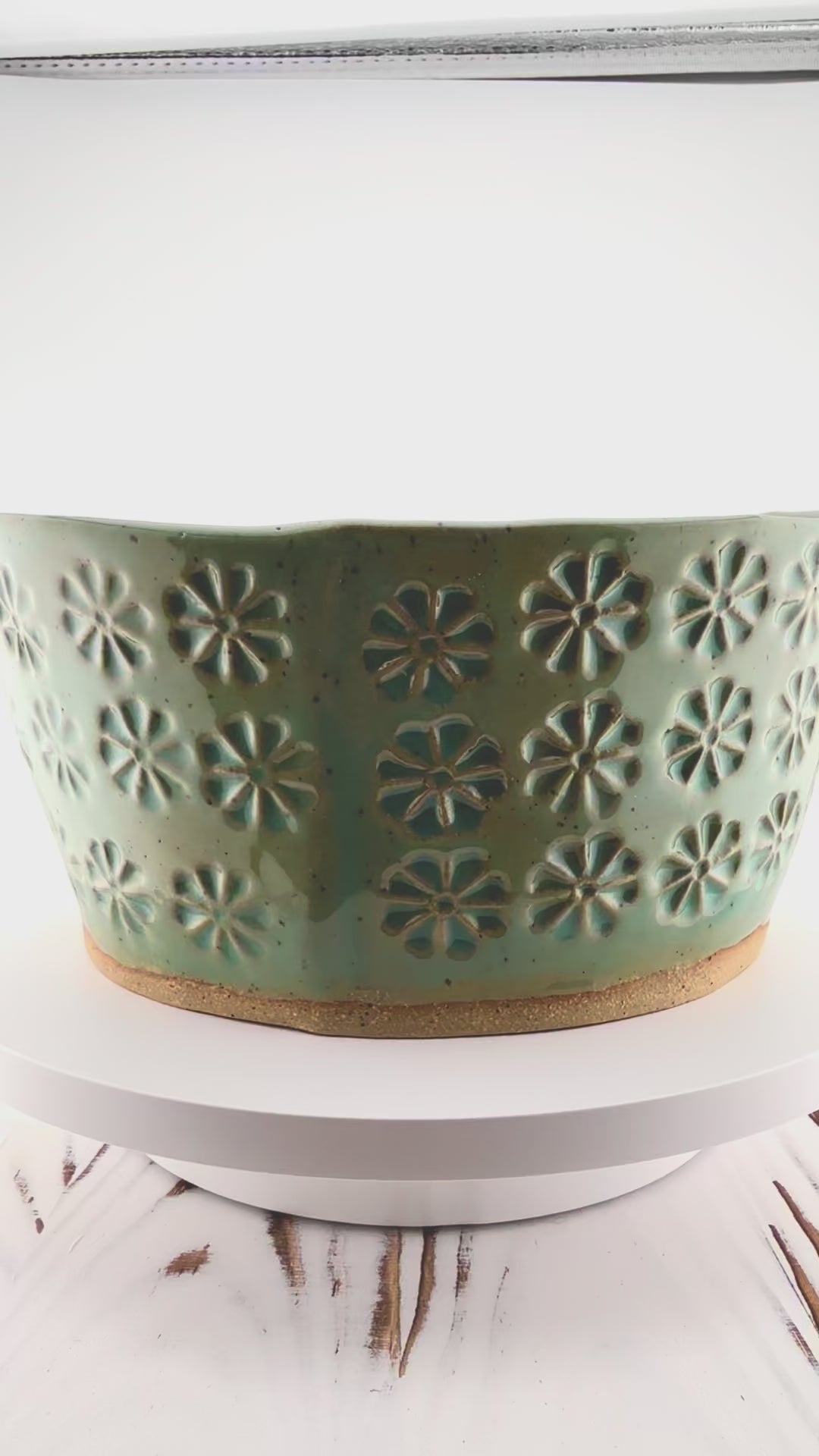 Mint Green Daisy Serving Bowl